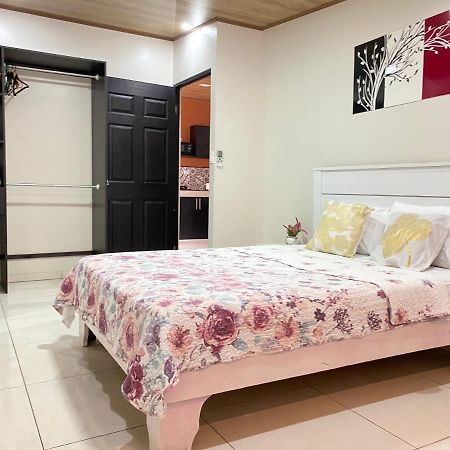 Apartmán Oxalis Aeropuerto Alajuela Exteriér fotografie