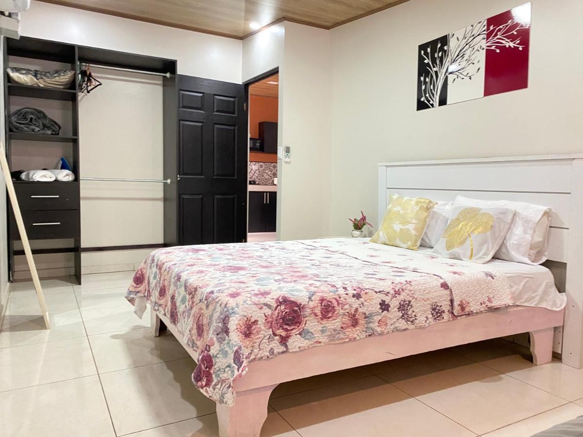 Apartmán Oxalis Aeropuerto Alajuela Exteriér fotografie